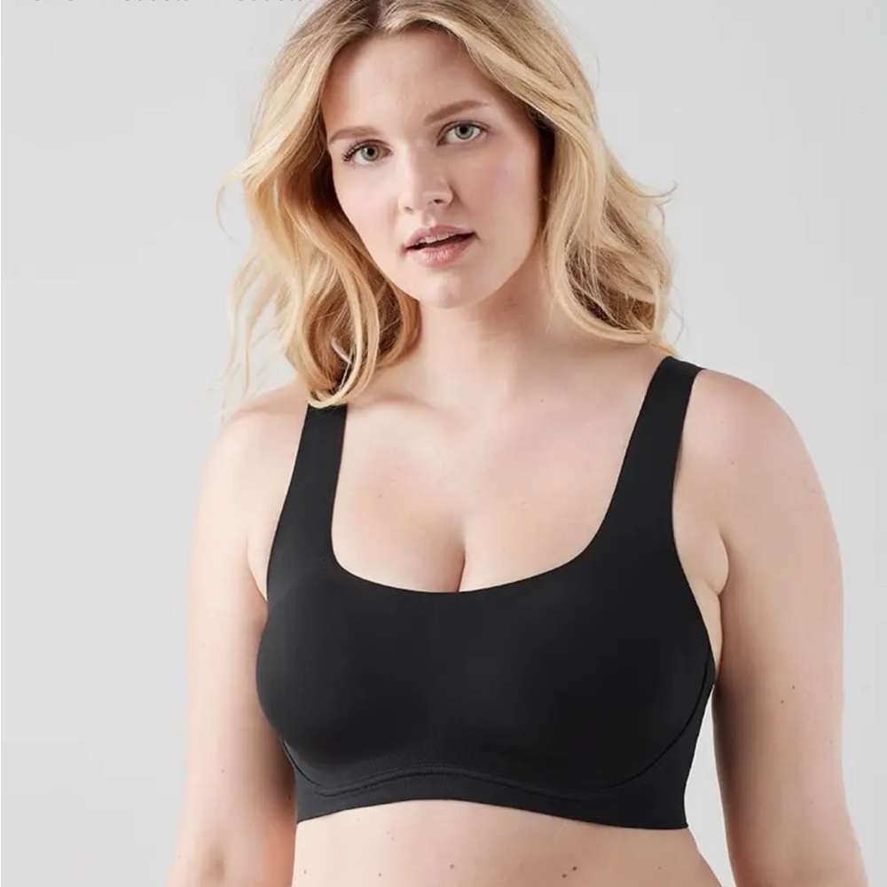 NWT True & Co True Body Lift Scoop Bra With Soft Form Band in Black